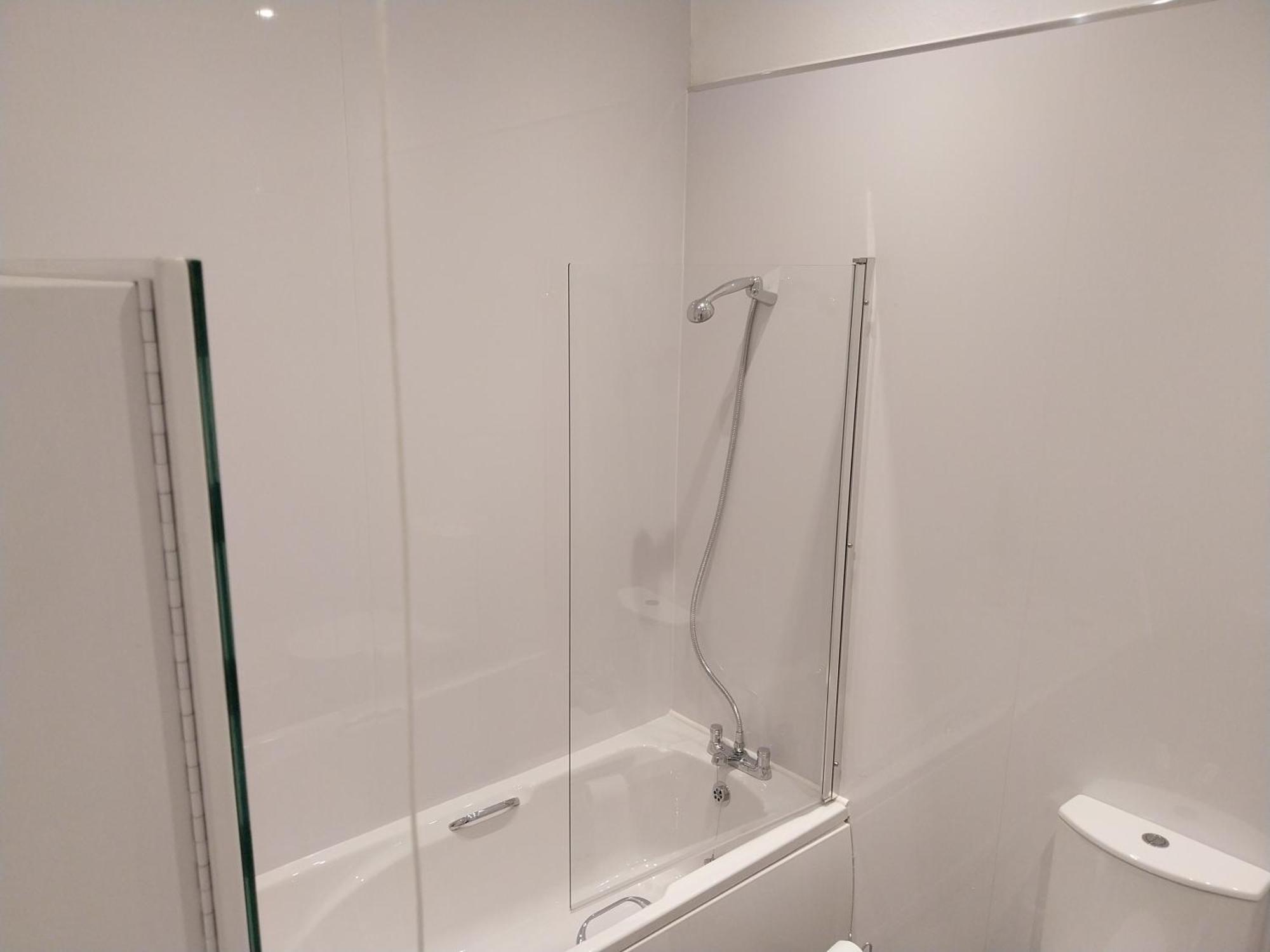 21 Of Wales Terrace - 2 Bed Ground Floor Flat * Scarborough