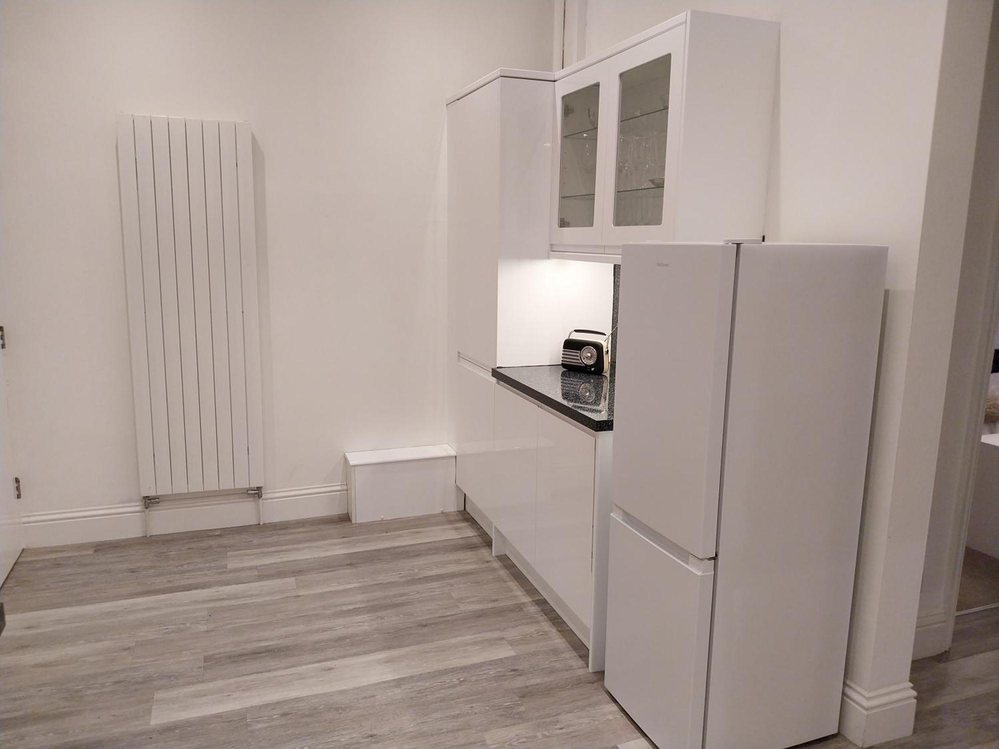 21 Of Wales Terrace - 2 Bed Ground Floor Flat Apartment *