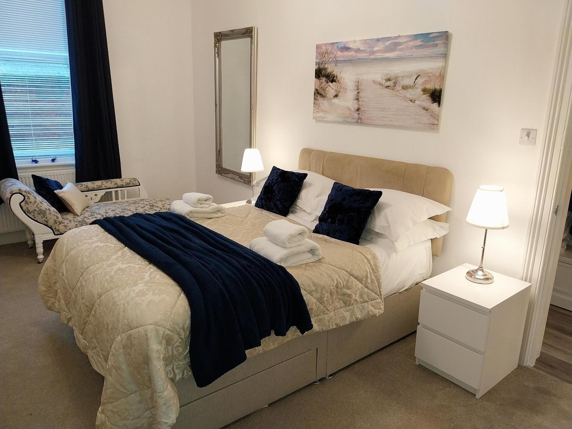 21 Of Wales Terrace - 2 Bed Ground Floor Flat